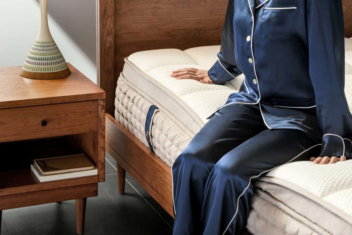 do nectar hybrid mattresses come in a box