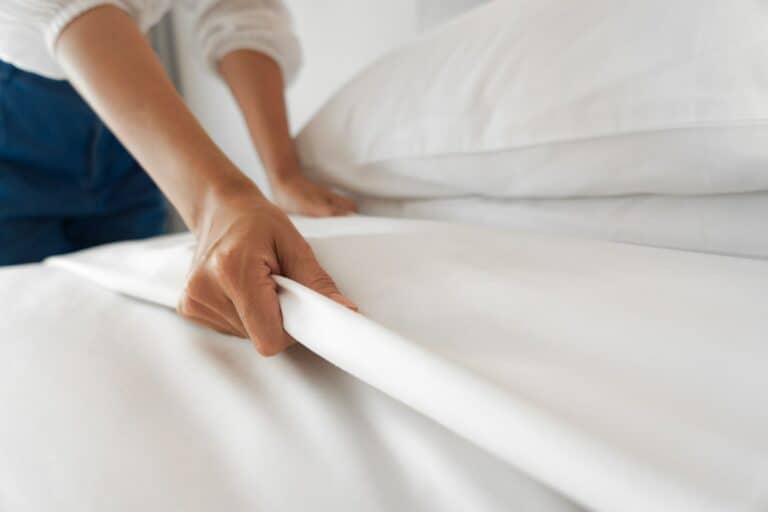 Microfiber vs Cotton Sheets: Know the Difference